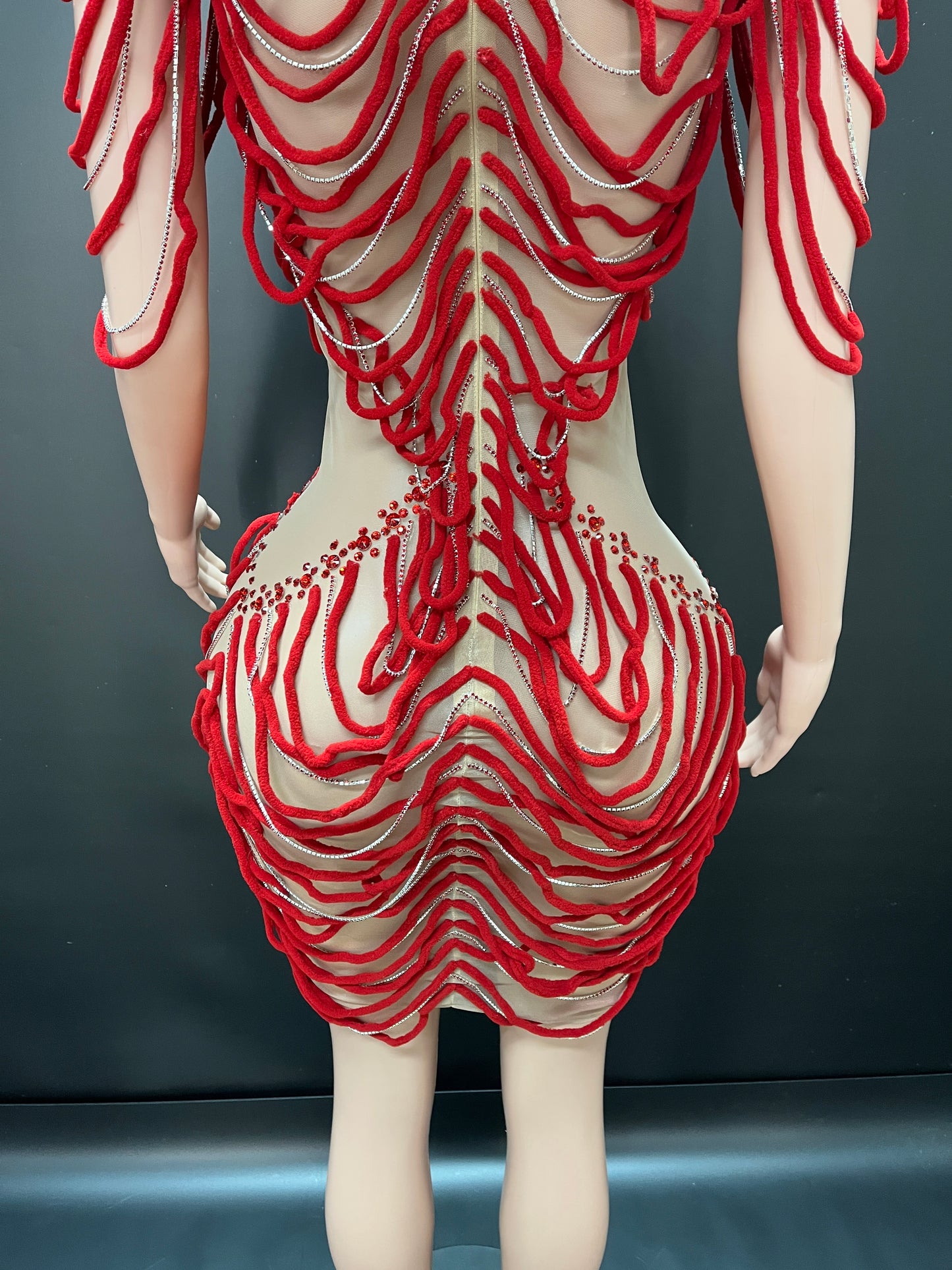 SCARLET ENCHANTRESS MINI
