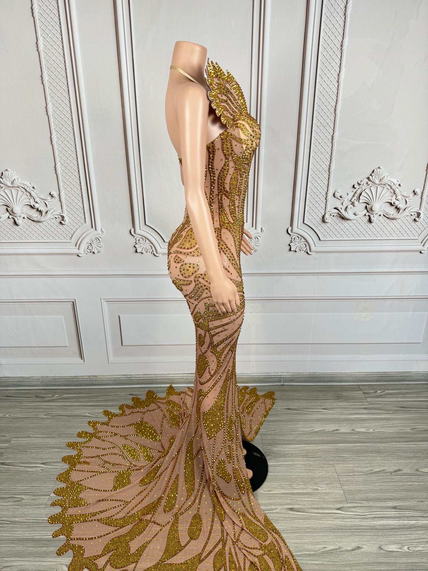GOLDEN EMPRESS GOWN